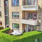 Spacious Nordic Cph Garden I 5 Min To Metro 아파트 *