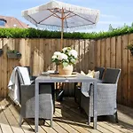 Spacious Nordic Cph Garden I 5 Min To Metro 아파트 코펜하겐