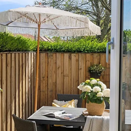 Apartment Retreat Garden Oasis