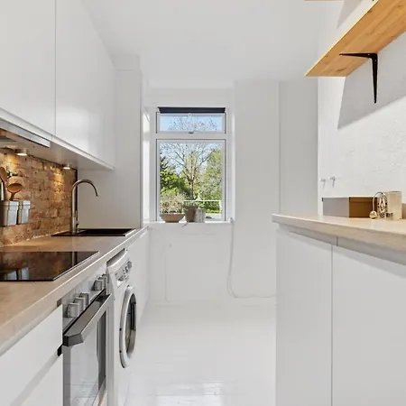 Spacious Nordic Cph Garden I 5 Min To Metro Lejlighed